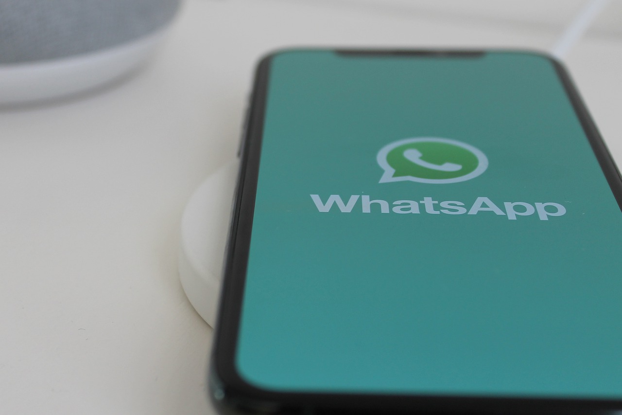 10 Datos de WhatsApp por los que las empresas desean habilitarlo como canal de atención